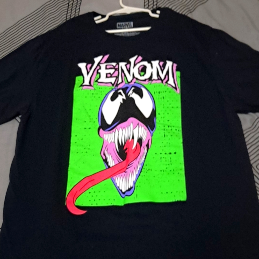Black Venom t-shirt